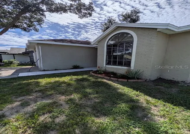 Photo 4 of Single family home for sale at 7840 Gillingham Ct, Orlando, FL 32825 | MLS# V4951148 | Listing updated on 2026-09-29