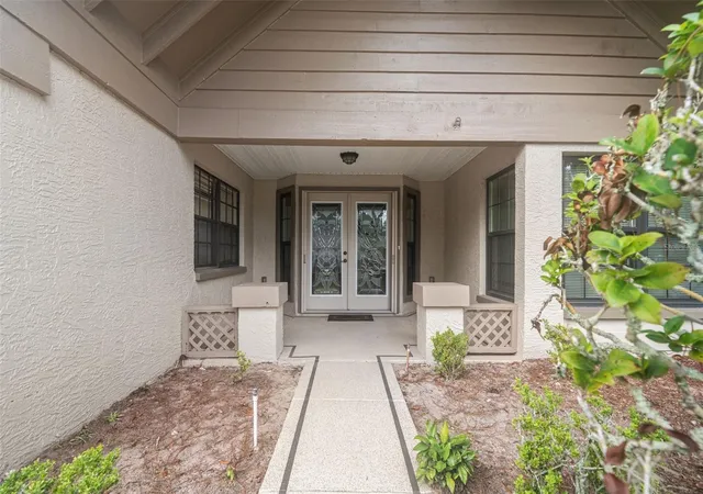 Photo 3 of Sale Pending at 6090 Elcona Ct, Spring Hill, FL 34606 | MLS# W7889263 | Listing updated on 2026-09-11