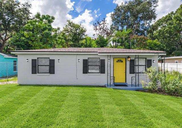Photo 2 of Single family home for sale at 7720 Ravenna Ave, Orlando, FL 32819 | MLS# O6439674 | Listing updated on 2026-10-27