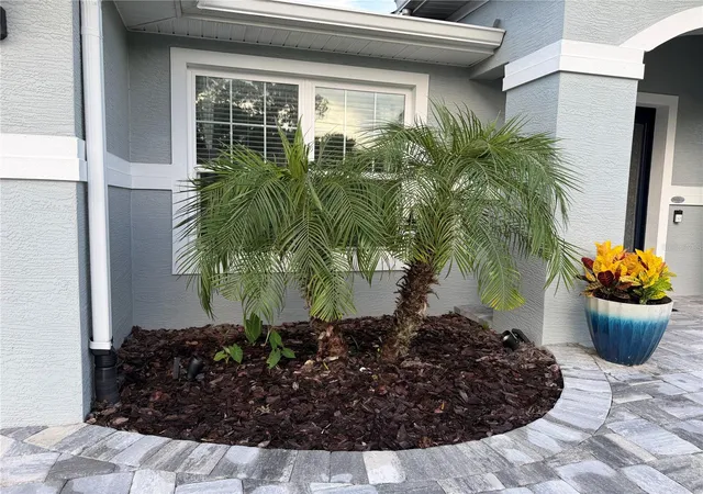 Photo 3 of Single family home for sale at 4 Lincoln Pl, Palm Coast, FL 32137 | MLS# FC321256 | Listing updated on 2026-09-28