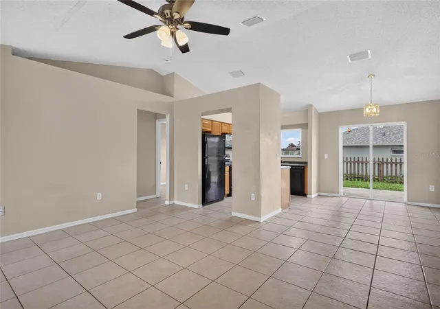 Photo 4 of Single family home for sale at 310 Shelby Brooke Dr, Plant City, FL 33563 | MLS# TB8546205 | Listing updated on 2026-09-11