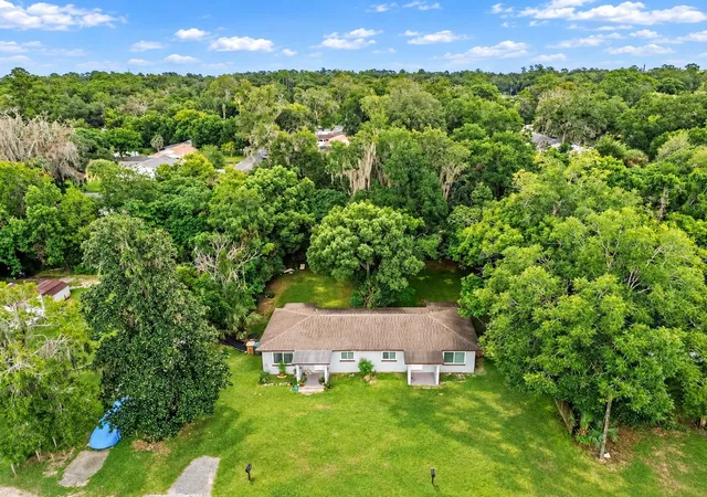 Photo 2 of Multi family home for sale at 1135 Ne 9th Avenue, Ocala, FL 34470 | MLS# O6439738 | Listing updated on 2026-09-13