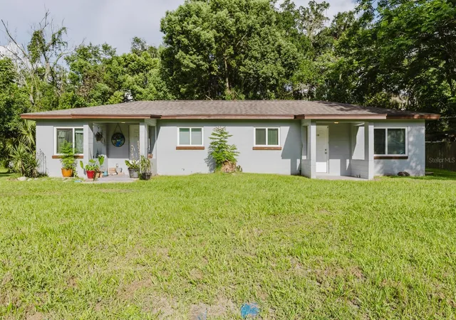 Photo 3 of Multi family home for sale at 1135 Ne 9th Avenue, Ocala, FL 34470 | MLS# O6439738 | Listing updated on 2026-09-13