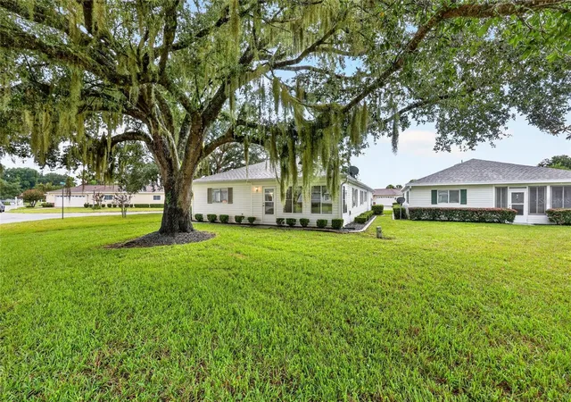 Photo 2 of Single family home for sale at 13338 Sw 111th Circle, Dunnellon, FL 34432 | MLS# OM731834 | Listing updated on 2026-09-30