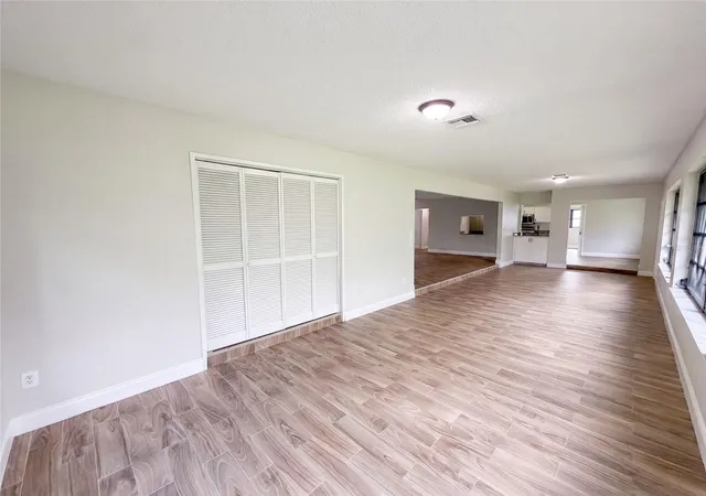 Photo 3 of Single family home for sale at 15 Shumard Ct E, Homosassa, FL 34446 | MLS# O6439751 | Listing updated on 2026-09-14