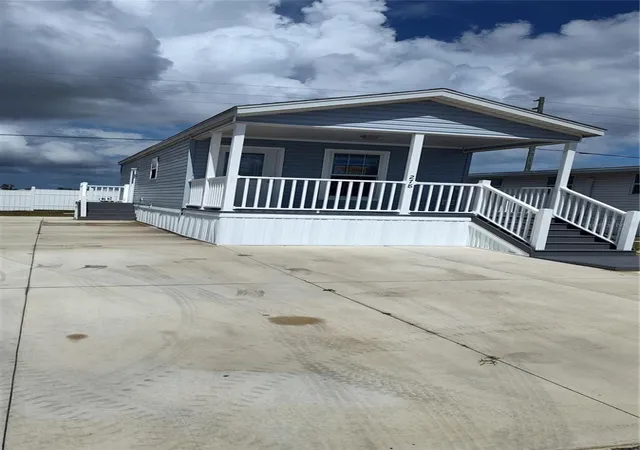 Manufactured home for sale at 10354 Smooth Water Dr #278, HUDSON, FL 34667 | MLS# A4705302
