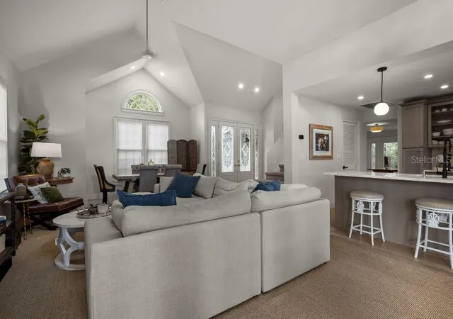 Photo 4 of Sale Pending at 2844 Luce Dr N, Clearwater, FL 33761 | MLS# TB8546246 | Listing updated on 2026-10-02