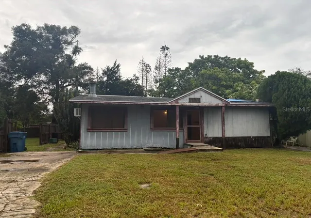 Photo 2 of Single family home for sale at 1212 10th Street, Daytona Beach, FL 32117 | MLS# O6439803 | Listing updated on 2026-10-10