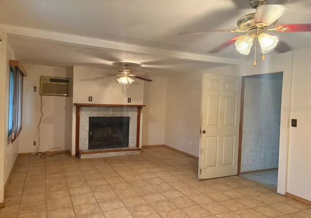 Photo 3 of Single family home for sale at 1212 10th Street, Daytona Beach, FL 32117 | MLS# O6439803 | Listing updated on 2026-10-10