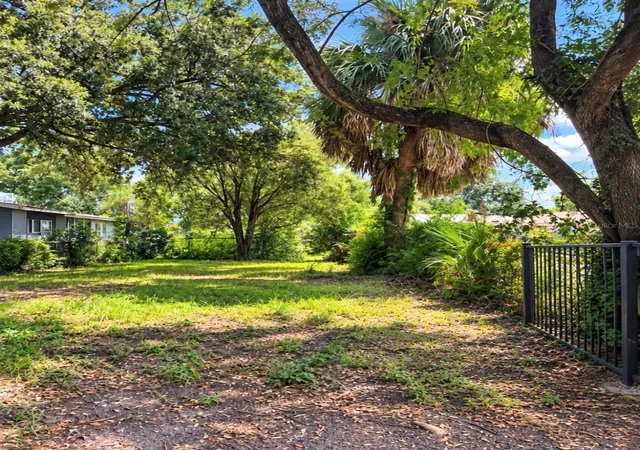 Land for sale at 1517 E Lake Ave, TAMPA, FL 33610 | MLS# TB8546305
