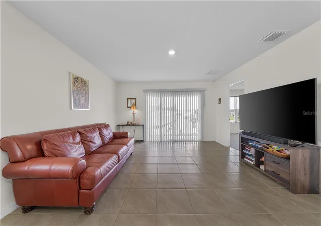 Photo 3 of Single family home for sale at 24622 NW 11th Place, Newberry, FL 32669 | MLS# GC543318 | Listing updated on 2026-09-11