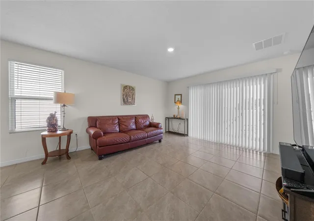 Photo 4 of Single family home for sale at 24622 NW 11th Place, Newberry, FL 32669 | MLS# GC543318 | Listing updated on 2026-09-11