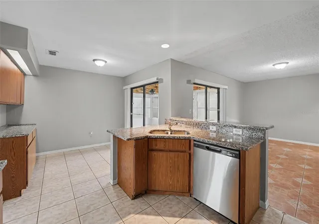 Photo 2 of Single family home for sale at 32 York Ct, Kissimmee, FL 34758 | MLS# O6439828 | Listing updated on 2026-10-21