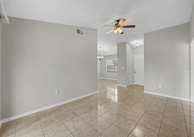Photo 4 of Single family home for sale at 32 York Ct, Kissimmee, FL 34758 | MLS# O6439828 | Listing updated on 2026-10-21