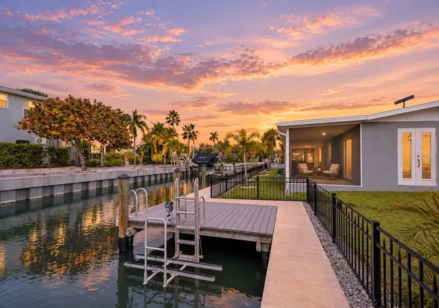 Photo 1 of Single family home for sale at 765 Saint Judes Dr N, Longboat Key, FL 34228 | MLS# A4705334 | Listing updated on 2026-10-10
