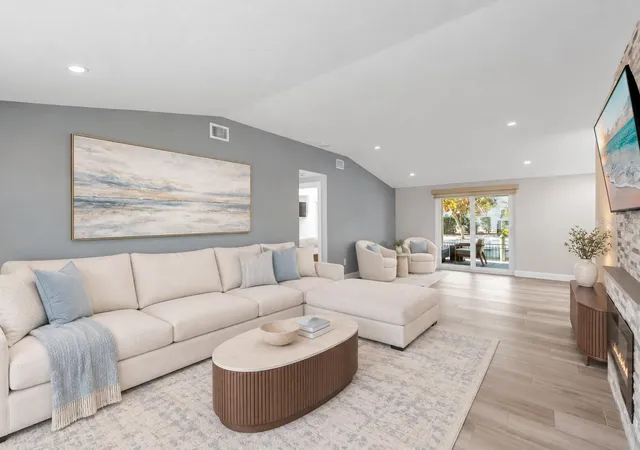 Photo 4 of Single family home for sale at 765 Saint Judes Dr N, Longboat Key, FL 34228 | MLS# A4705334 | Listing updated on 2026-10-10