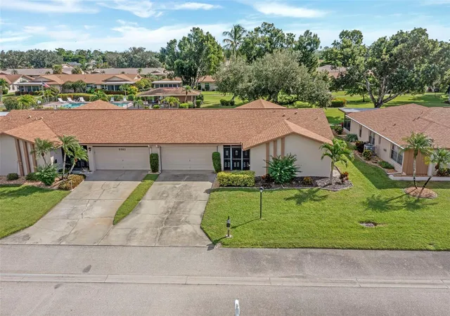Photo 2 of Single family home for sale at 5584 Buring Ct, Fort Myers, FL 33919 | MLS# C7530460 | Listing updated on 2026-09-09