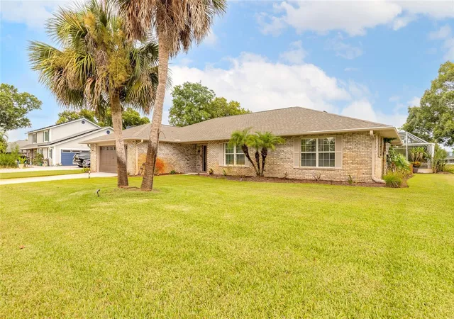 Photo 3 of Single family home for sale at 754 Pelican Bay Dr, Daytona Beach, FL 32119 | MLS# NS1089197 | Listing updated on 2026-09-14
