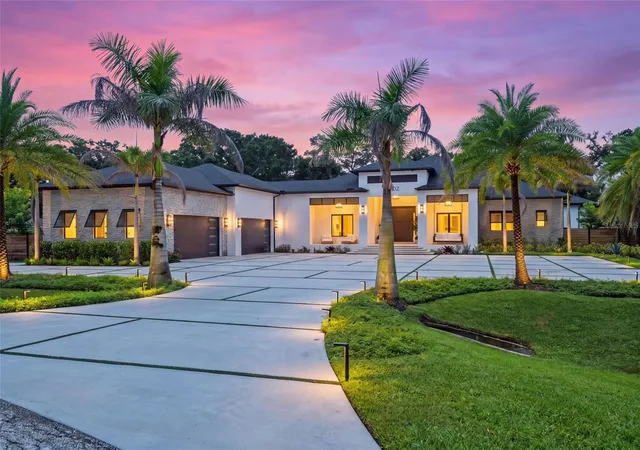 Photo 1 of Mansion for sale at 17602 Grande Ests Pl, Lutz, FL 33549 | MLS# TB8546332 | Listing updated on 2026-09-11