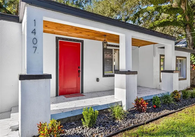Photo 4 of Single family home for sale at 1407 E N Bay St, Tampa, FL 33603 | MLS# TB8546337 | Listing updated on 2026-10-31