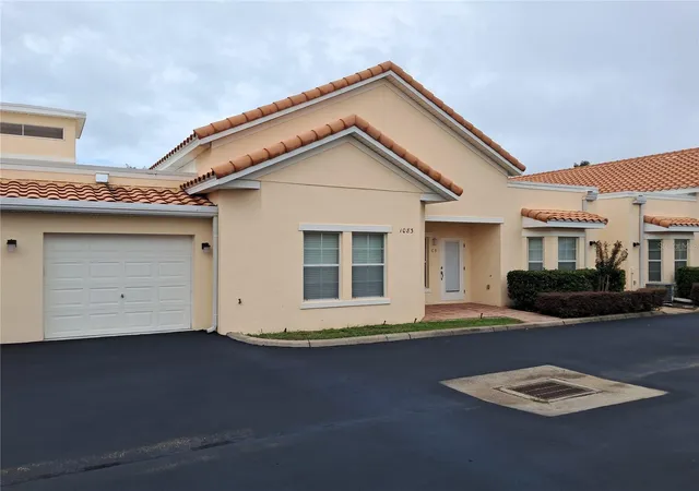 Condo for sale at 1083 David Walker Dr #C3, TAVARES, FL 32778 | MLS# G5117486