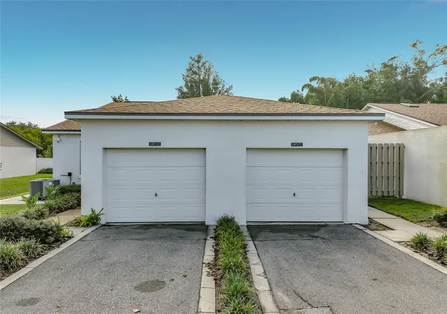 Photo 3 of Townhouse for sale at 1415 Oak Pl #D, Apopka, FL 32712 | MLS# L4964883 | Listing updated on 2026-09-12