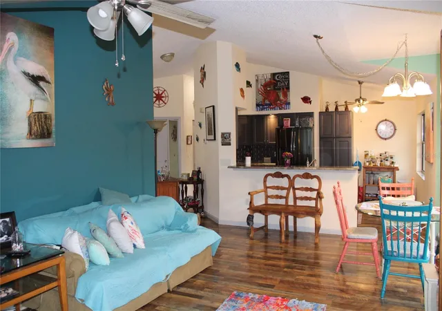 Listing Photo 4 - Condo for sale in building located at 1671 Hamilton Ct, DUNEDIN, FL 34698 - Unit #2102
