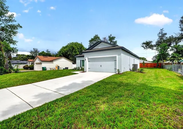 Photo 2 of Sale Pending at 1559 Sumatra Ave, Deltona, FL 32725 | MLS# V4951164 | Listing updated on 2026-09-11