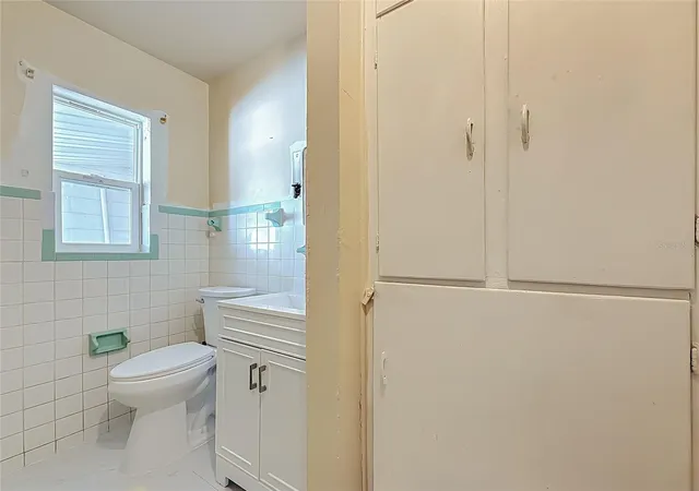 Photo 3 of Single family home for sale at 2121 10th Street S, Saint Petersburg, FL 33705 | MLS# TB8546395 | Listing updated on 2026-10-06