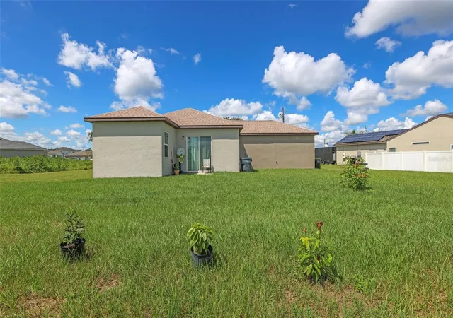 Photo 3 of Single family home for sale at 229 Cimarron Dr, Kissimmee, FL 34759 | MLS# O6439922 | Listing updated on 2026-09-14