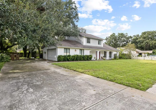 Photo 2 of Single family home for sale at 10908 Gillette Ave, Temple Terrace, FL 33617 | MLS# TB8546405 | Listing updated on 2026-09-23