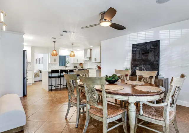 Photo 2 of Single family home for sale at 2911 W Winthrop Rd, Tampa, FL 33611 | MLS# TB8546415 | Listing updated on 2026-09-11