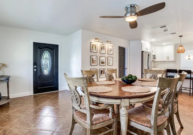 Photo 3 of Single family home for sale at 2911 W Winthrop Rd, Tampa, FL 33611 | MLS# TB8546415 | Listing updated on 2026-09-11