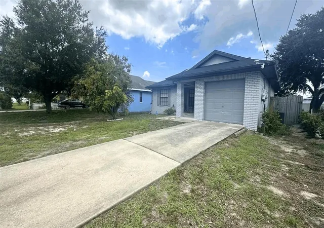 Photo 2 of Single family home for sale at 13248 Helm St, Largo, FL 33774 | MLS# TB8546417 | Listing updated on 2026-09-23