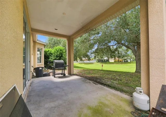 Photo 3 of Single family home for sale at 8814 Southern Charm Cir, Brooksville, FL 34613 | MLS# W7889288 | Listing updated on 2026-09-11