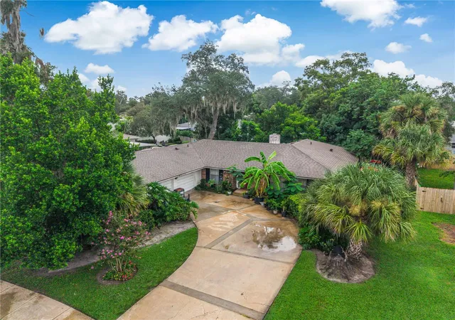 Photo 2 of Single family home for sale at 150 Tollgate Trl, Longwood, FL 32750 | MLS# O6439953 | Listing updated on 2026-10-01