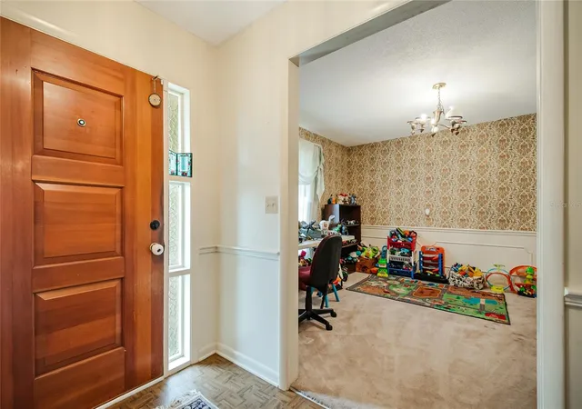 Photo 3 of Single family home for sale at 150 Tollgate Trl, Longwood, FL 32750 | MLS# O6439953 | Listing updated on 2026-10-01