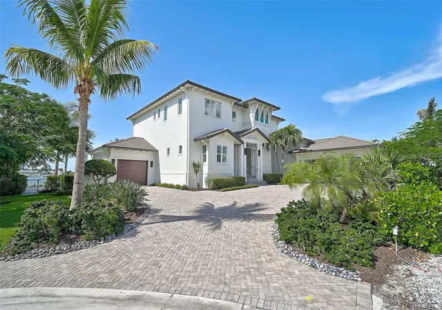 Photo 3 of Mansion for sale at 101 Seagull Ln, Sarasota, FL 34236 | MLS# A4705380 | Listing updated on 2026-09-09