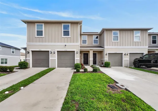 Townhouse for sale at 1405 Mirabella Cir, DAVENPORT, FL 33897 | MLS# O6439958