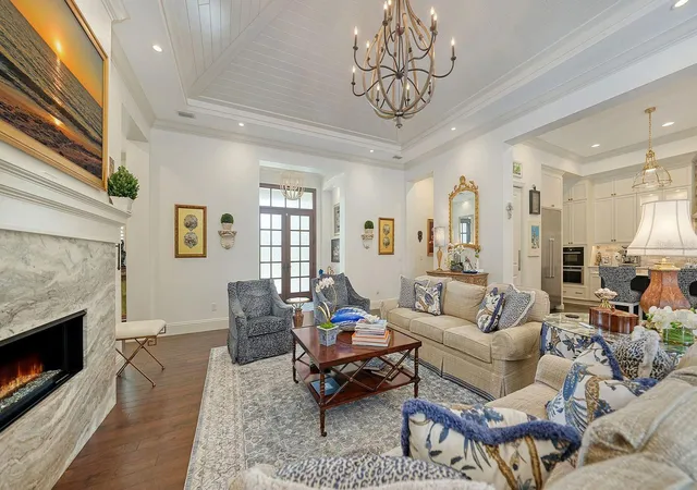 Photo 3 of Single family home for sale at 1622 Kenilworth St, Sarasota, FL 34231 | MLS# A4705384 | Listing updated on 2026-09-15