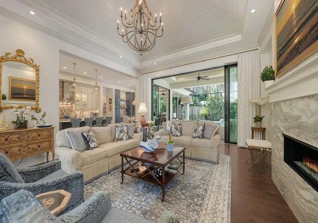 Photo 4 of Single family home for sale at 1622 Kenilworth St, Sarasota, FL 34231 | MLS# A4705384 | Listing updated on 2026-09-15