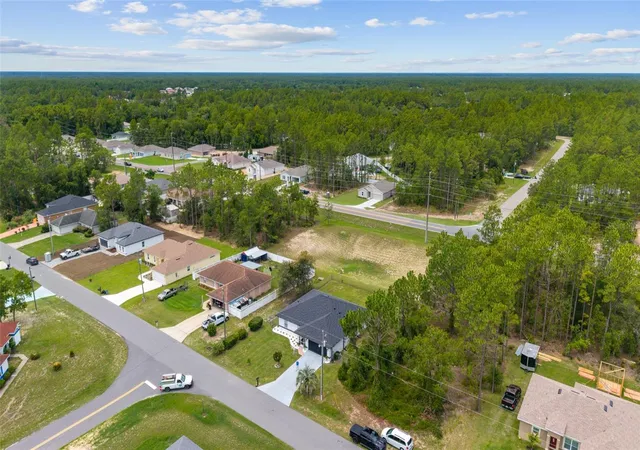 Photo 4 of Single family home for sale at 13023 SW 79th Circle, Ocala, FL 34473 | MLS# OM731876 | Listing updated on 2026-09-11