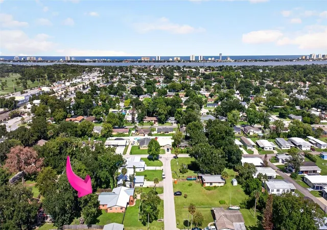 Photo 3 of Single family home for sale at 706 Boston Ave, South Daytona, FL 32119 | MLS# V4951171 | Listing updated on 2026-10-08