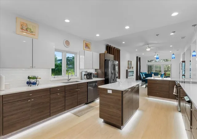 Photo 3 of Single family home for sale at 13 Bay Point Dr, Ormond Beach, FL 32174 | MLS# FC321286 | Listing updated on 2026-09-11