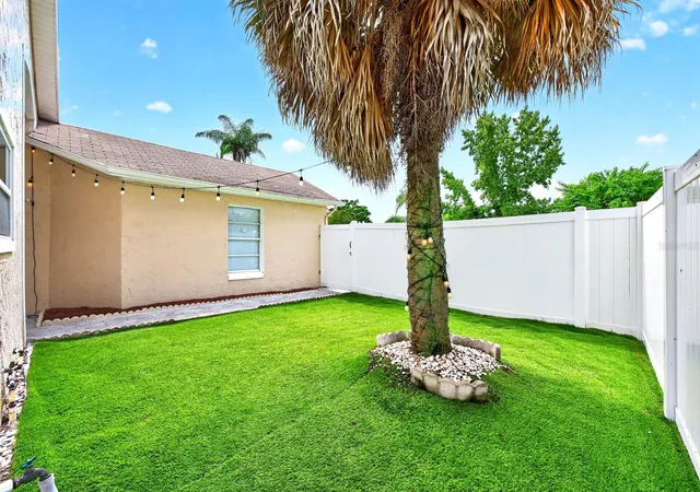 Photo 3 of Single family home for sale at 9905 Dean Acre Dr, Orlando, FL 32825 | MLS# O6440024 | Listing updated on 2026-10-20