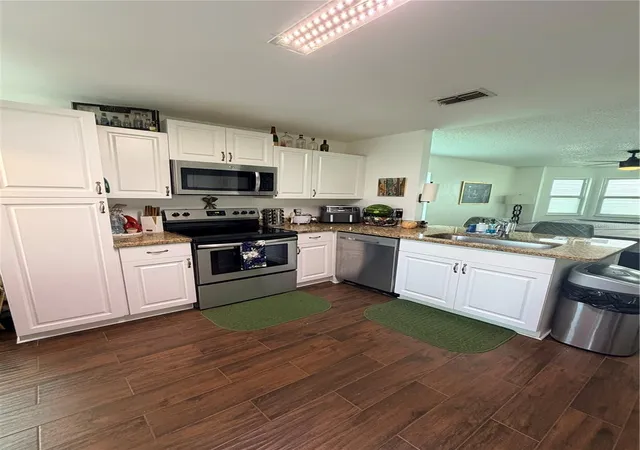 Photo 2 of Single family home for sale at 401 Chancellor Ct, Saint Cloud, FL 34769 | MLS# O6440025 | Listing updated on 2026-10-10