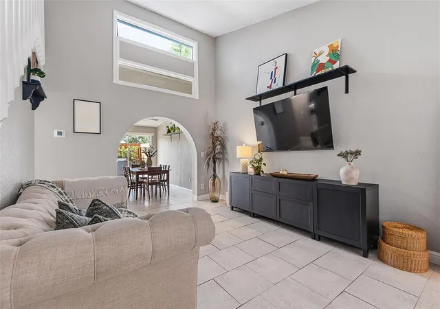 Photo 4 of Single family home for sale at 1216 Pin Oak Dr, Apopka, FL 32703 | MLS# FC321288 | Listing updated on 2026-09-29