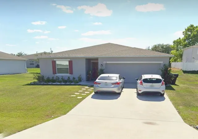 Photo 1 of Single family home for sale at 618 James Ct, Kissimmee, FL 34759 | MLS# S5157160 | Listing updated on 2026-10-22