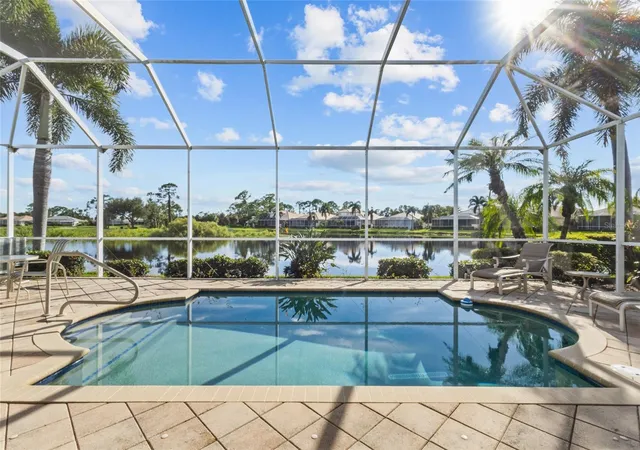 Photo 3 of Single family home for sale at 1632 Lancashire Dr, Venice, FL 34293 | MLS# N6145667 | Listing updated on 2026-10-20