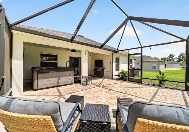 Photo 4 of Single family home for sale at 11284 SW 54th Circle, Ocala, FL 34476 | MLS# OM731887 | Listing updated on 2026-09-11